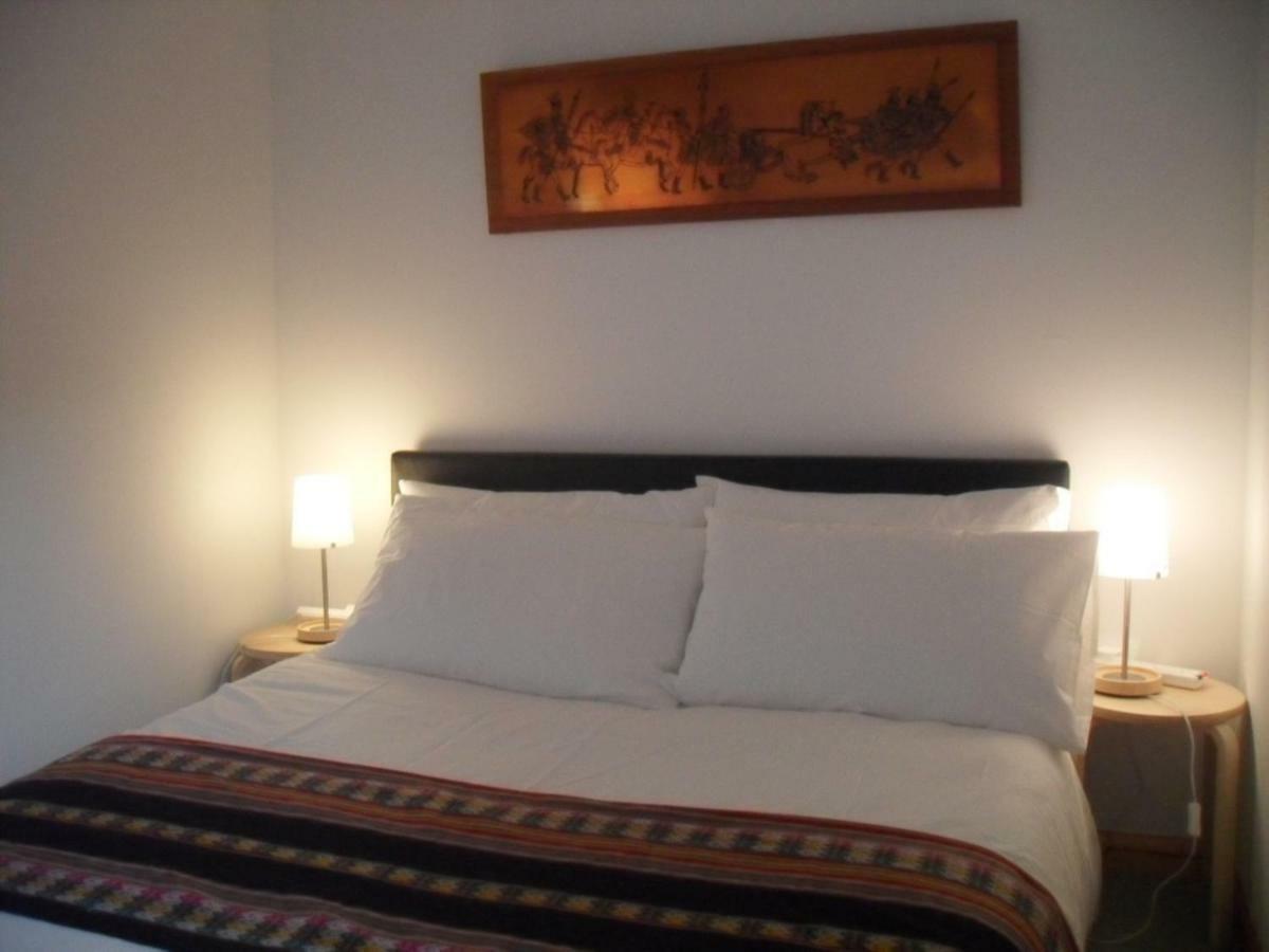 Edinburgh Beach View Apartment Екстер'єр фото